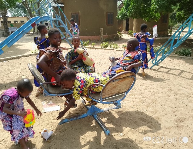 Nouvelles du TOGO 3_ moment de jeux